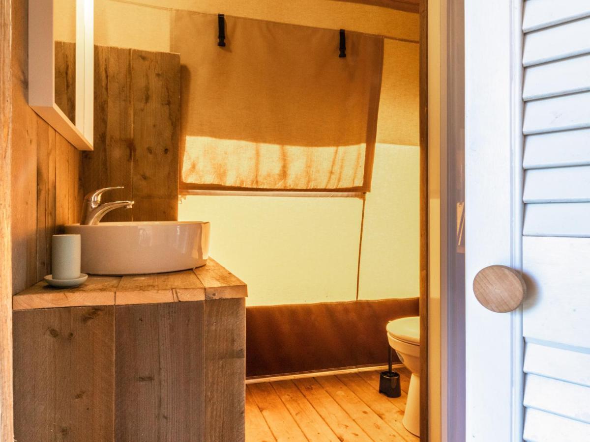 Luxury tent Holidays - Vrijhaven